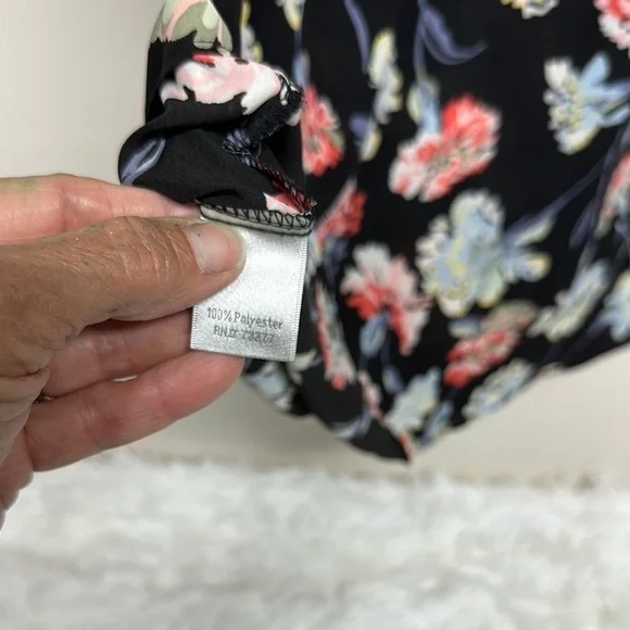 Black and Pink Ruffled Blouse with Short Sleeves - Picture 3 of 7